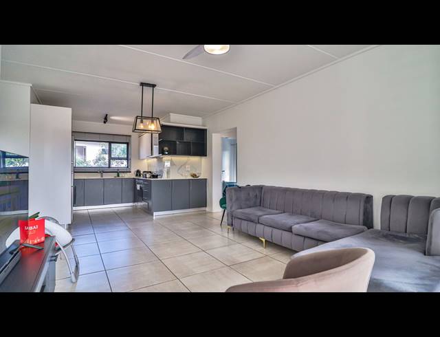 3 BEDROOM APARTMENT FOR SALE IN IZINGA ESTATE